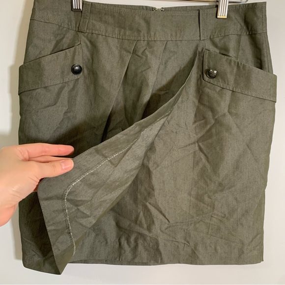 Kaki mini skirt with Pockets - Picture 2 of 10